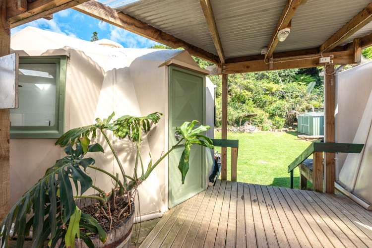 5 Beatty Parade Surfdale_1