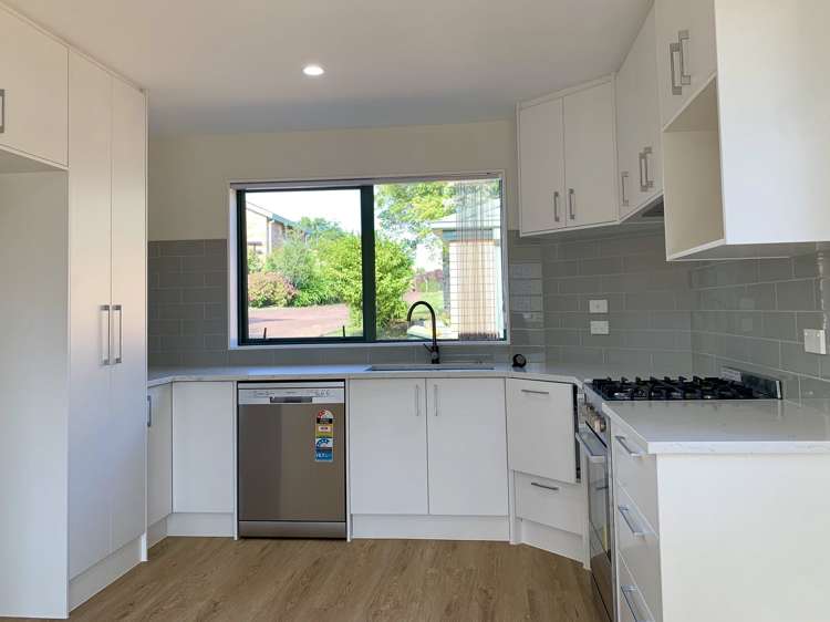 11 San Ambrosio Rise Henderson_8