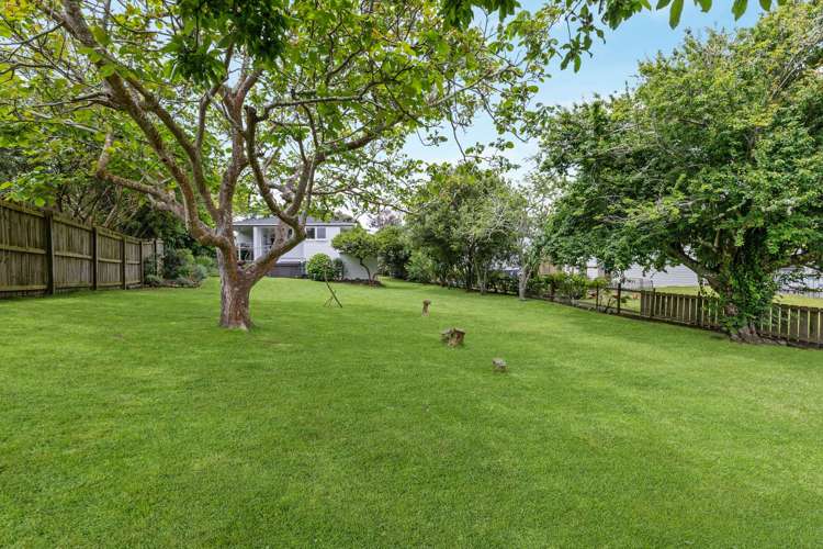 22 Huia Street Waiuku_16