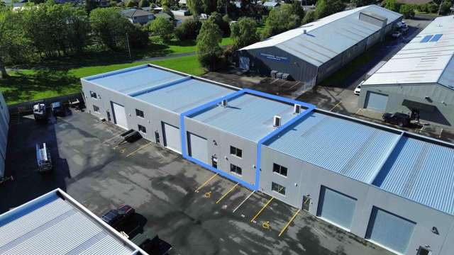 Casebrook Warehouse with Small Office