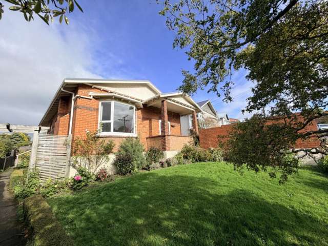 Where first impressions match the rest - A beautiful home