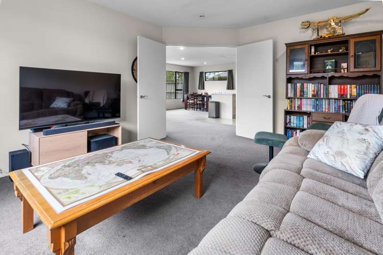 38 Little Oaks Drive Yaldhurst_11