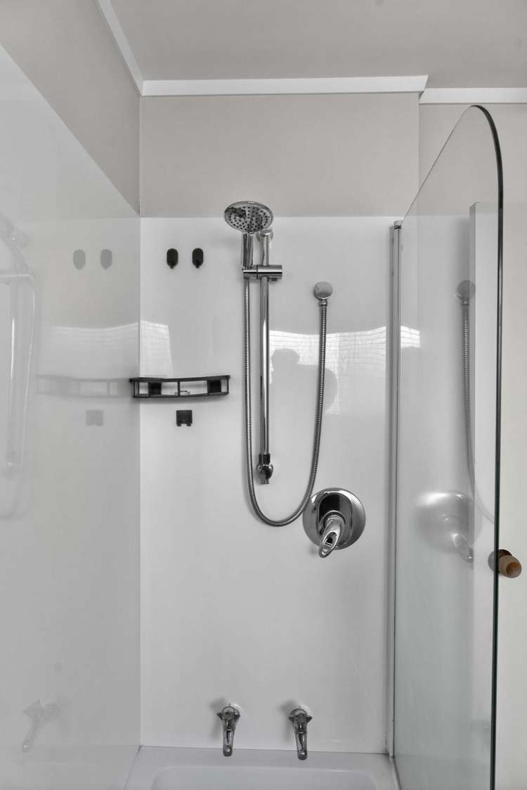 9A Lisbon Street Greerton_15