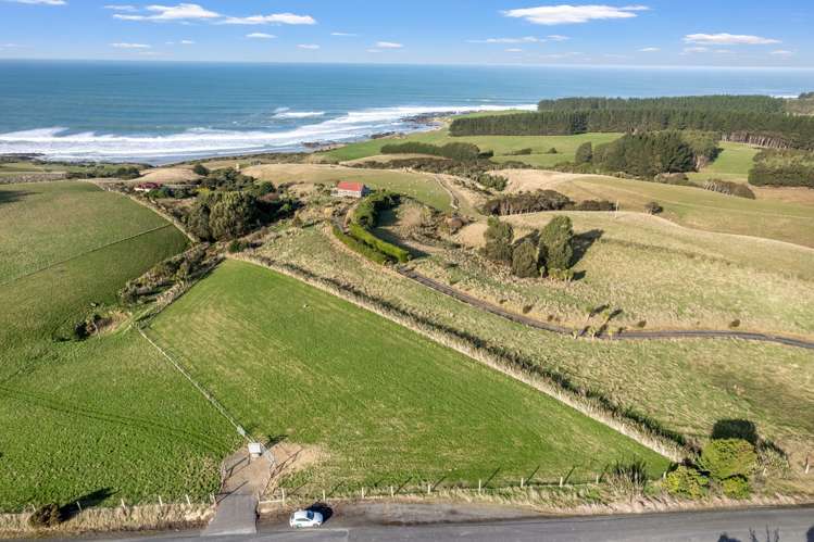 99 Akatore Road Taieri Mouth_2