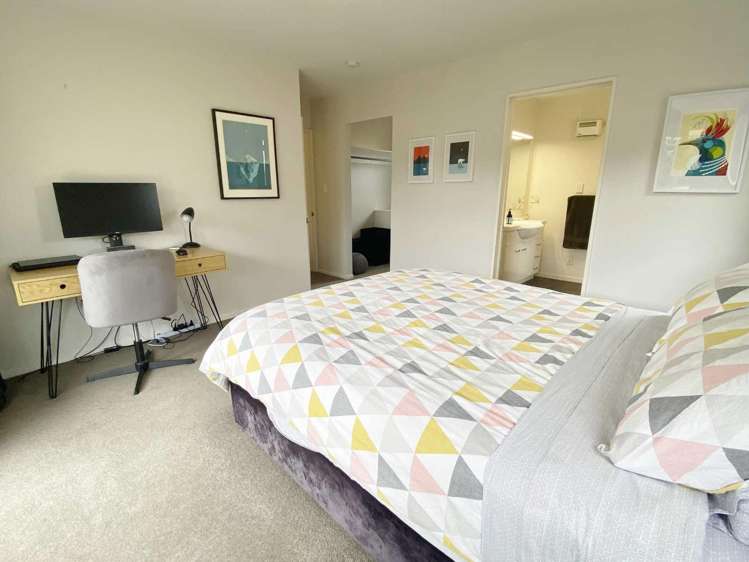 2/37 Avonhead Road Avonhead_8