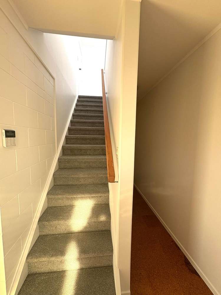 2/58 Clonbern Road Remuera_7