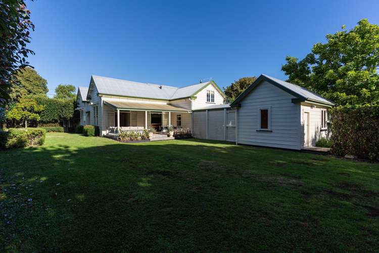 16 Bond Street Marton_17