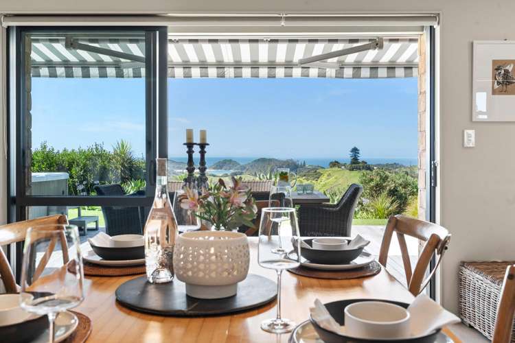 70 Walu Lane Matapouri_12