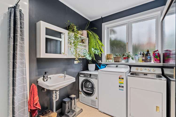 11 Ings Avenue St Clair_40