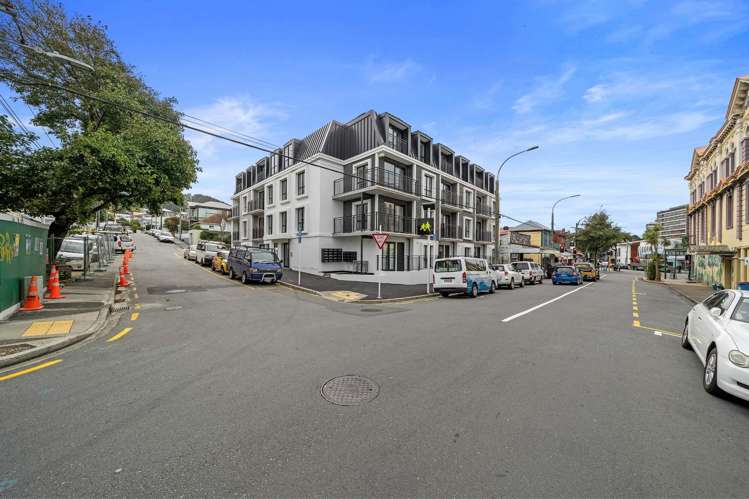 403/2 Colombo Street Newtown_3
