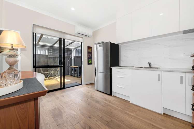 8 Lavey Road Flat Bush_20