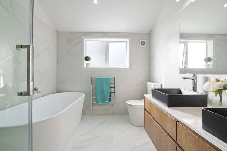 4/92 Churchill Road Murrays Bay_20