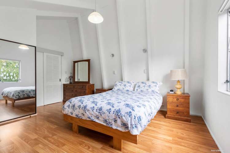 7 Honeysuckle Lane Mairangi Bay_8