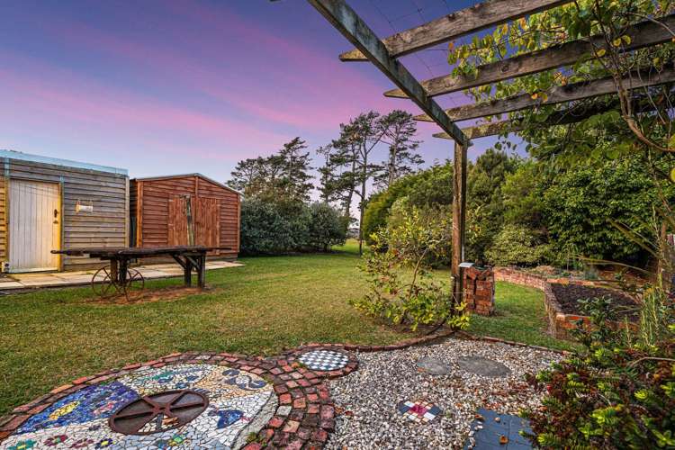 16 Tiki Street New Lynn_14