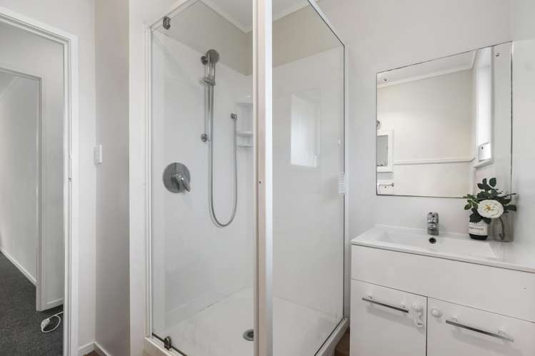 1/45-2/45 Eddowes Street Manurewa_18