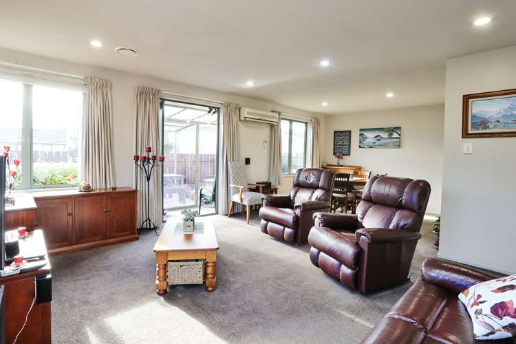 203 Queens Drive Windsor_6