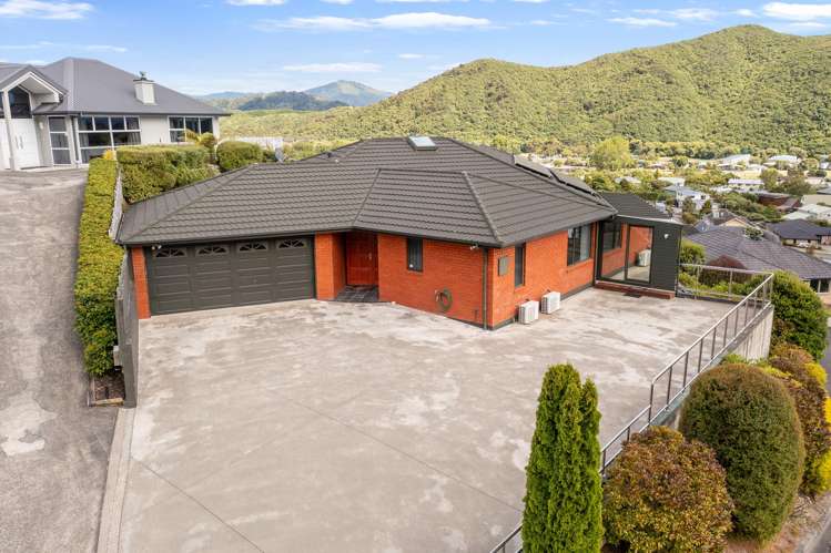 10 Moana Heights Waikawa_26