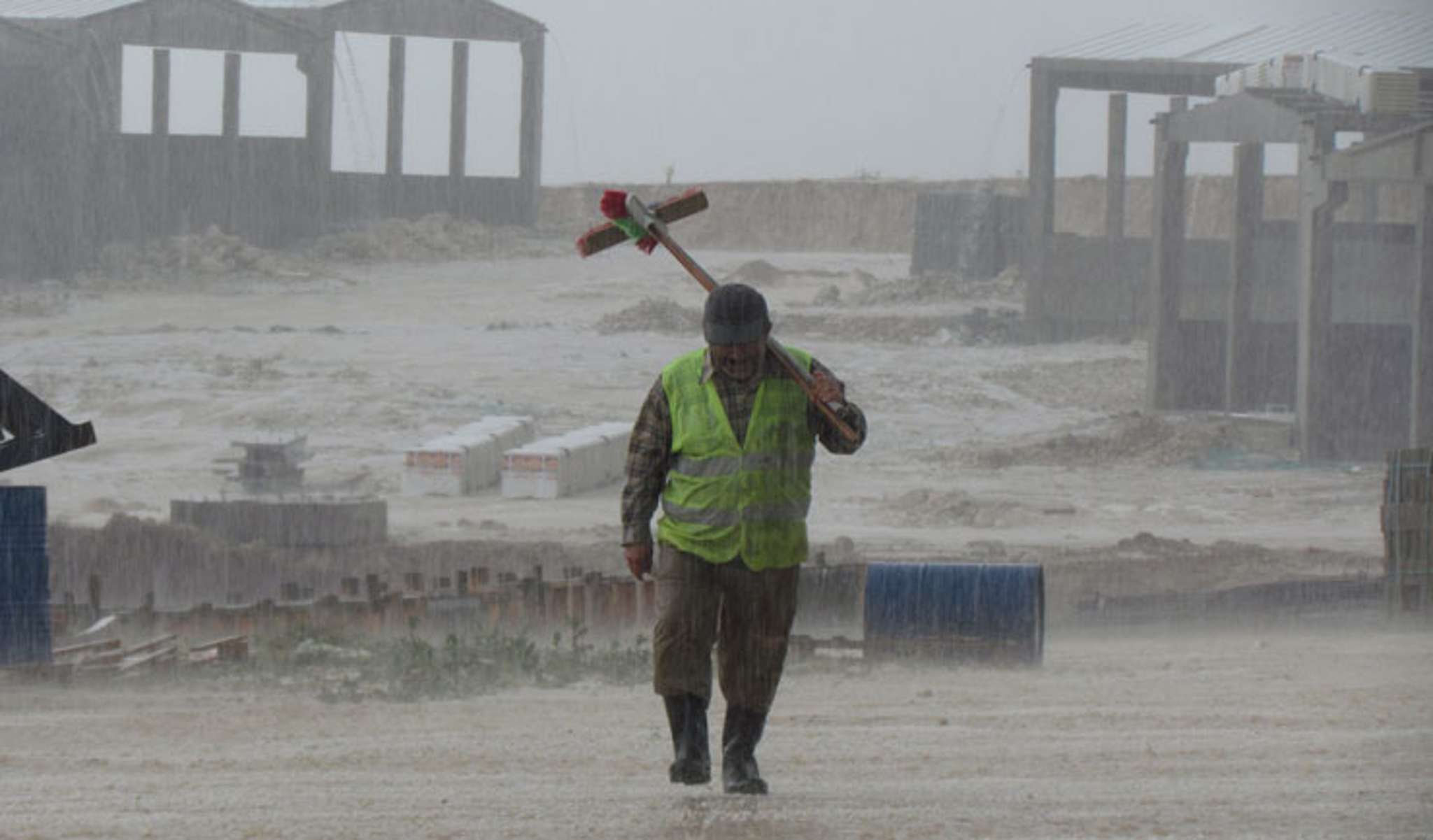 Weather bombs and tornadoes: The dangers of building in winter in NZ