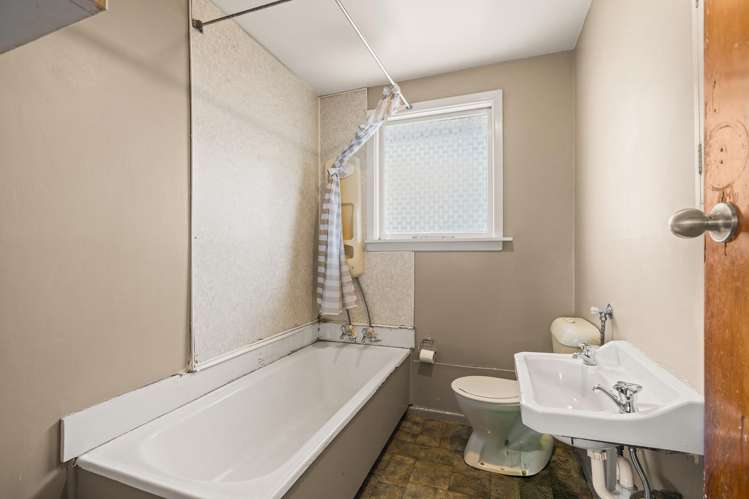 1/609 Hereford Street Linwood_8