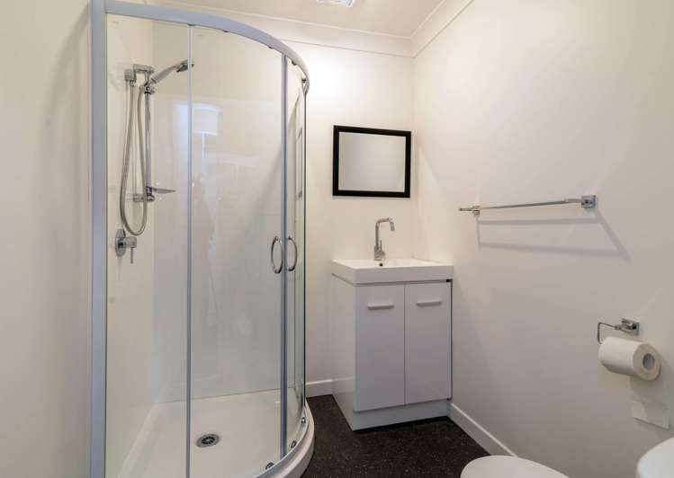 15b Herewini Street Victoria_5