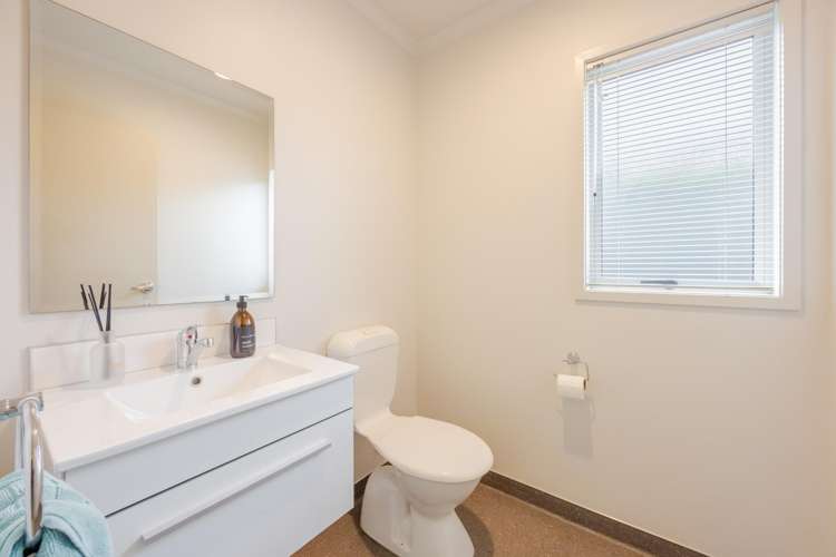 12 Drake Crescent Awatoto_17