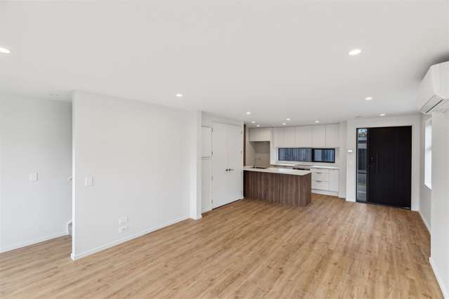 8/12 Tabart Street Woolston_2