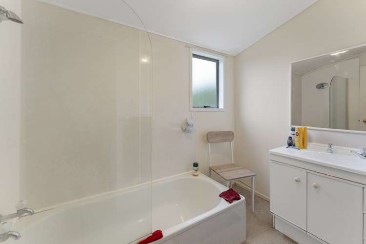 3 Tasman Road Otaki Beach_17