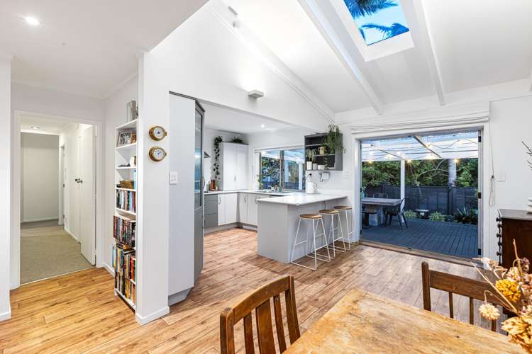 26 Doment Crescent Orewa_35