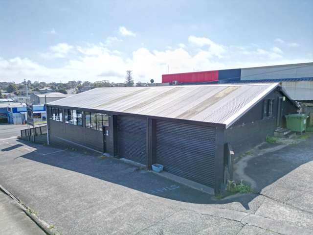 Unit 1/198 Moore Street Howick_1