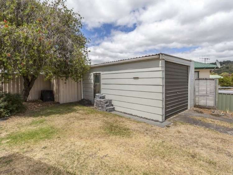 100 Lorraine Place Whangamata_16