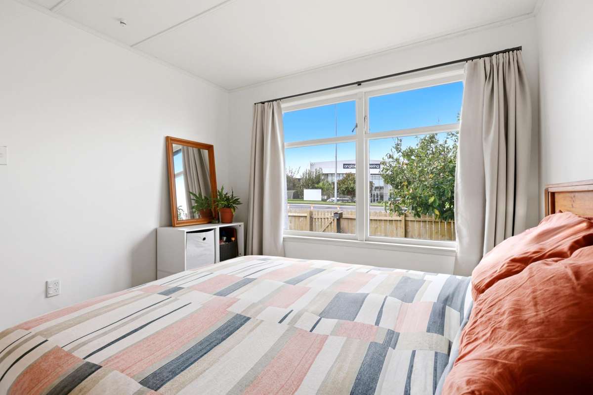 2/276 Rosebank Road_2