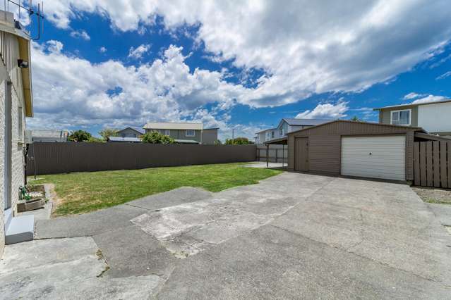 9 McLaren Crescent Onekawa_2