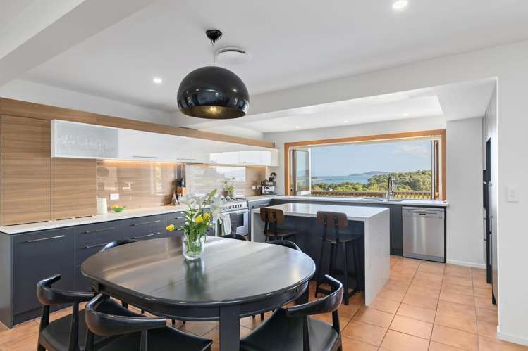 15 Kotari Road, Days Bay Eastbourne_4