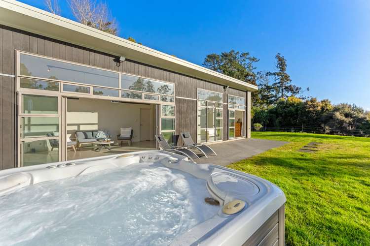 269 Okura River Road Okura_15