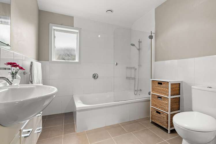 8 Vinter Terrace Mount Albert_19