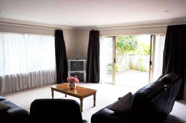 25 Oliver Road Eastern Beach_3