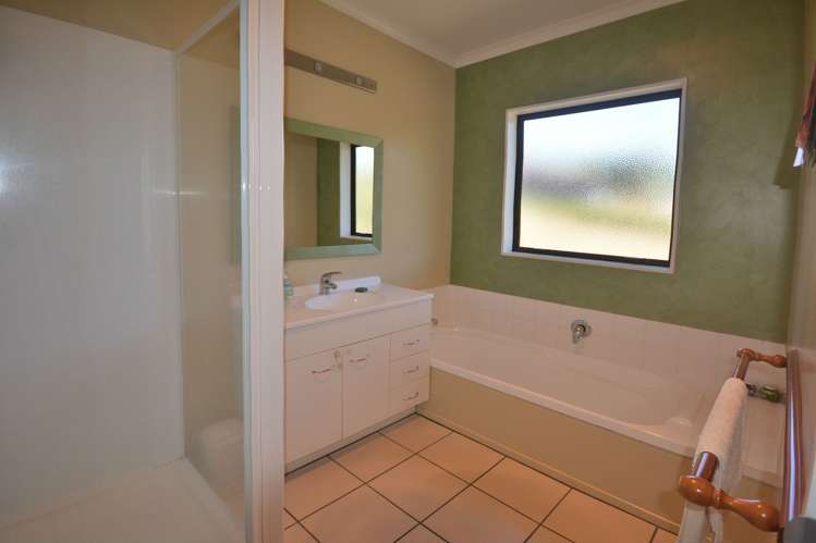 93 Orion Drive Welcome Bay_17