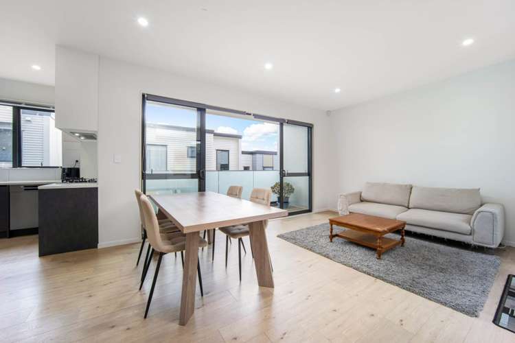 3/26 Long Bay Drive_1