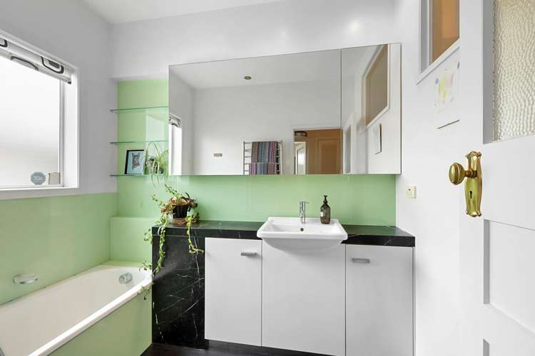 533 Devon Street West Blagdon_14