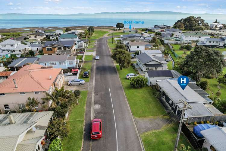 10 Tatahi Street Te Puru_16