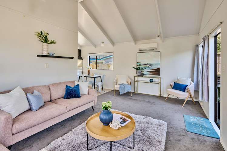 6 Trent Street Island Bay_3