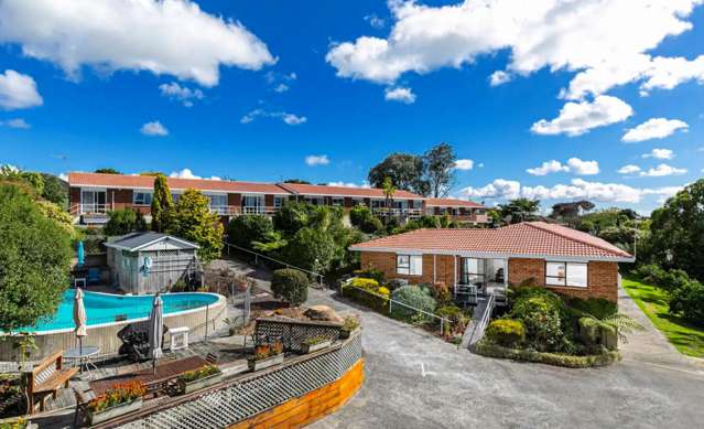 Resort Living in New Lynn