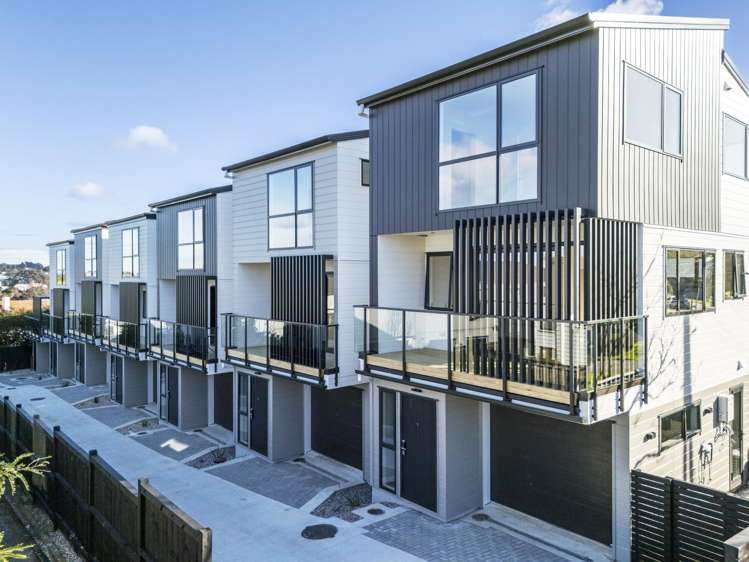 1-7/11 Melling Street_0