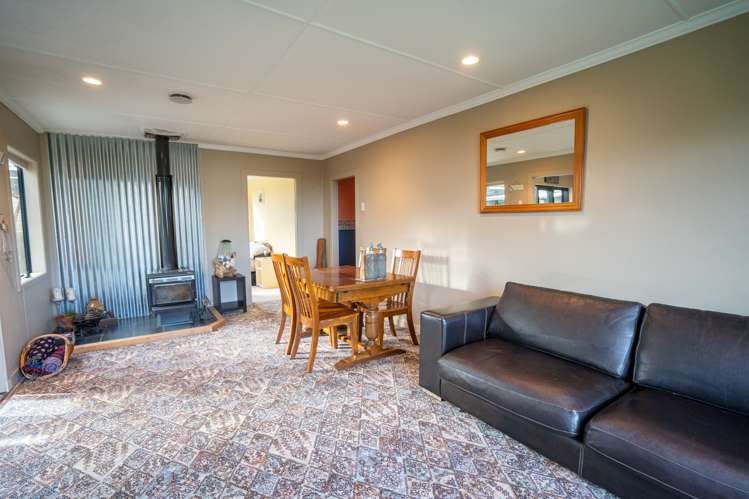 82 Lochiel Bridge Road Winton Surrounds_6