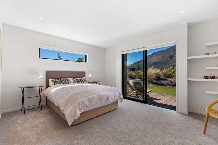 36 McKellar Drive Jack's Point_16