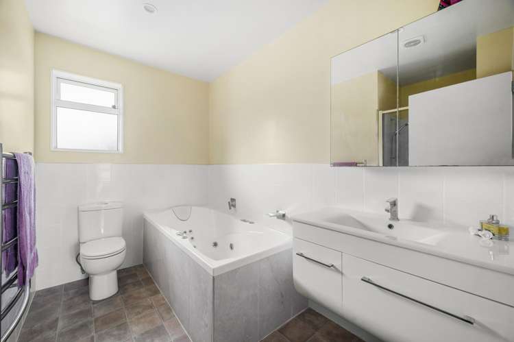 11A Puriri Street Hilltop_13