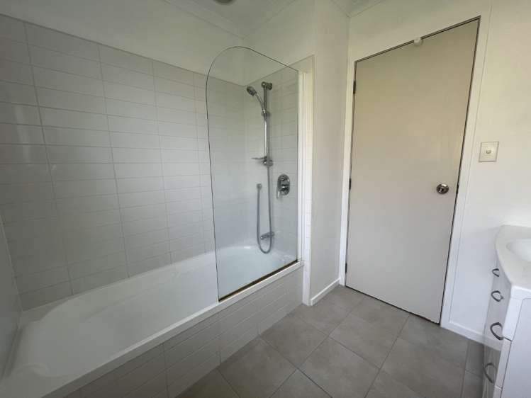 15/94 Glengarry Road Glen Eden_7