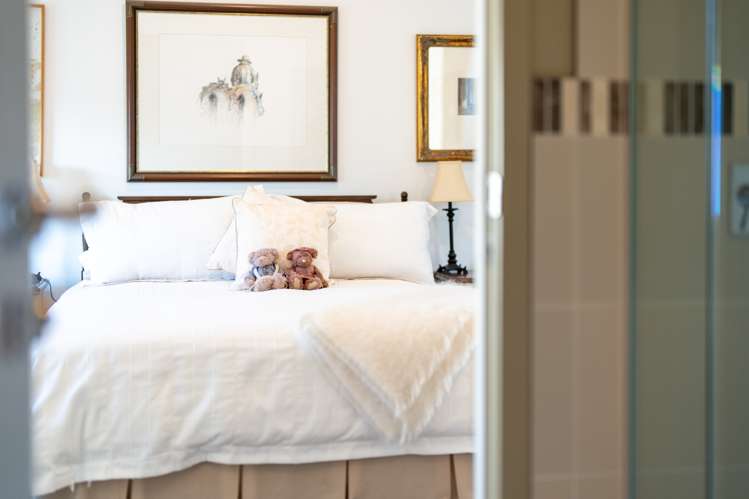 3 Featherstone Drive Flagstaff_17