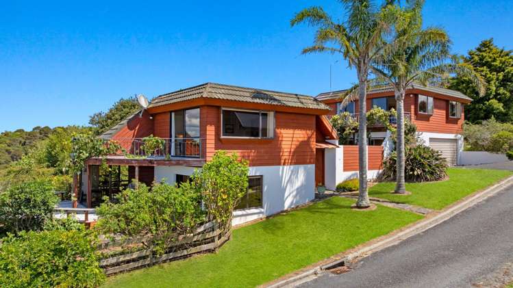 14 Kotare Place Sandspit_15