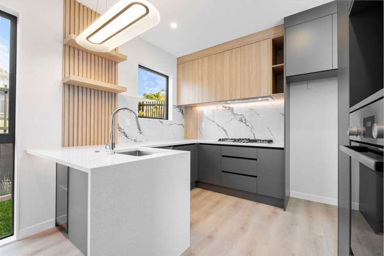 1/ 16 Madison Place Forrest Hill_17